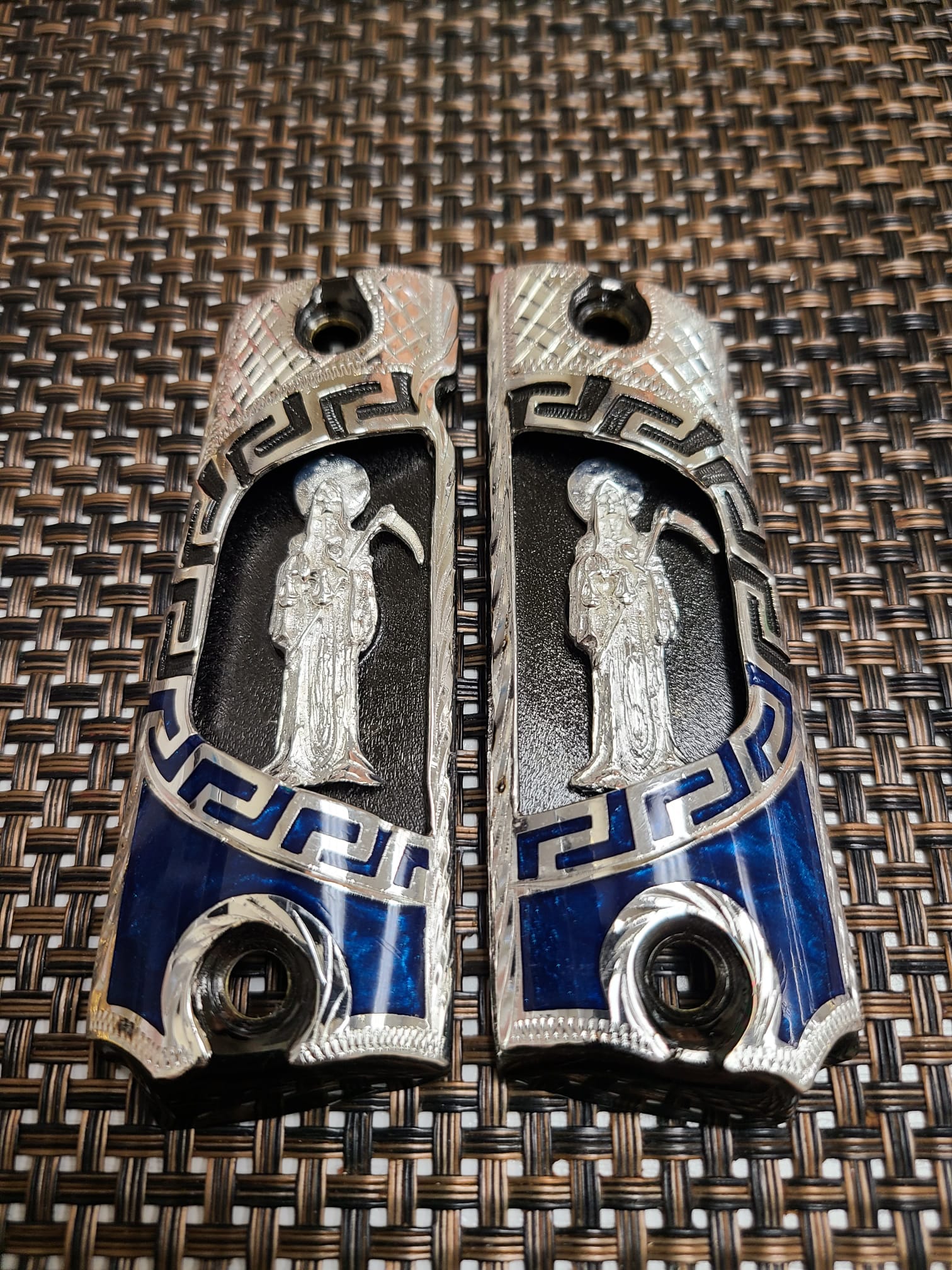 Santa Muerte #35 - Joyeria Leal