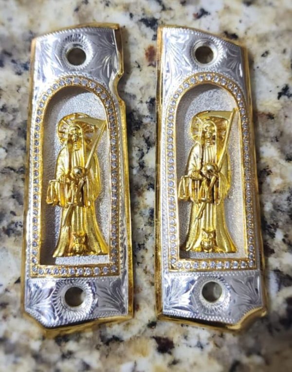 Santa Muerte con Piedras